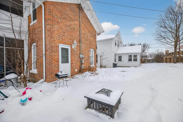 $499,900 | 202 Winona Street Southeast, Chatfield, MN 55923