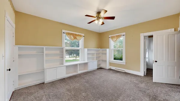 $499,900 | 202 Winona Street Southeast, Chatfield, MN 55923