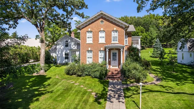 $499,900 | 202 Winona Street Southeast, Chatfield, MN 55923