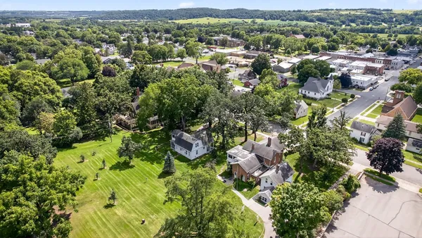 $499,900 | 202 Winona Street Southeast, Chatfield, MN 55923