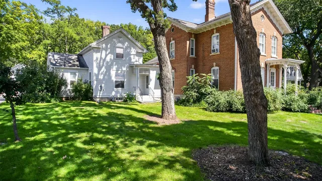 $499,900 | 202 Winona Street Southeast, Chatfield, MN 55923