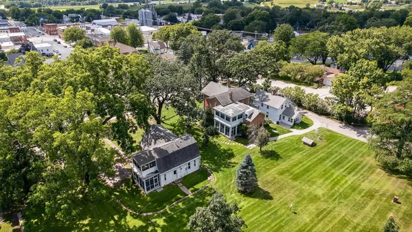 $499,900 | 202 Winona Street Southeast, Chatfield, MN 55923