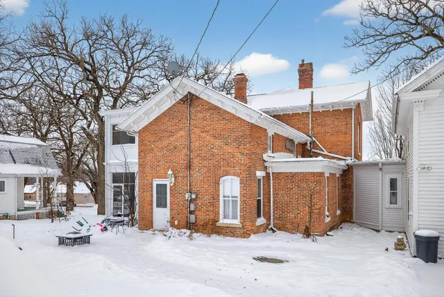 $499,900 | 202 Winona Street Southeast, Chatfield, MN 55923