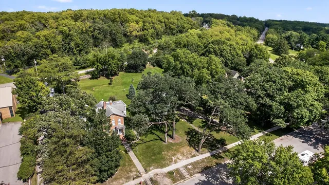 $499,900 | 202 Winona Street Southeast, Chatfield, MN 55923