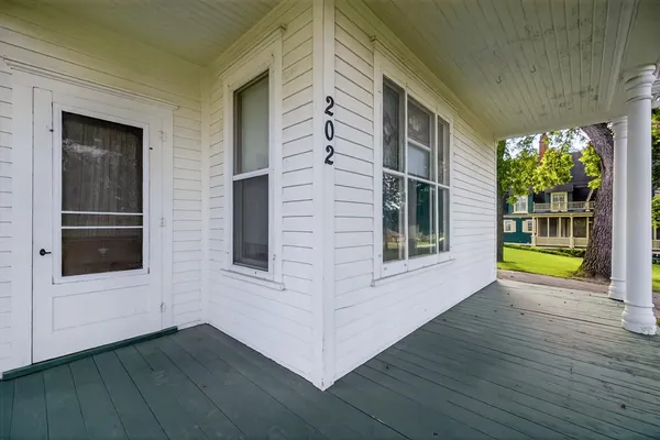 $499,900 | 202 Winona Street Southeast, Chatfield, MN 55923