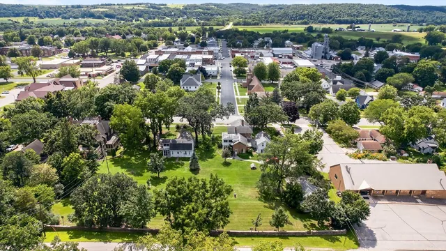 $499,900 | 202 Winona Street Southeast, Chatfield, MN 55923