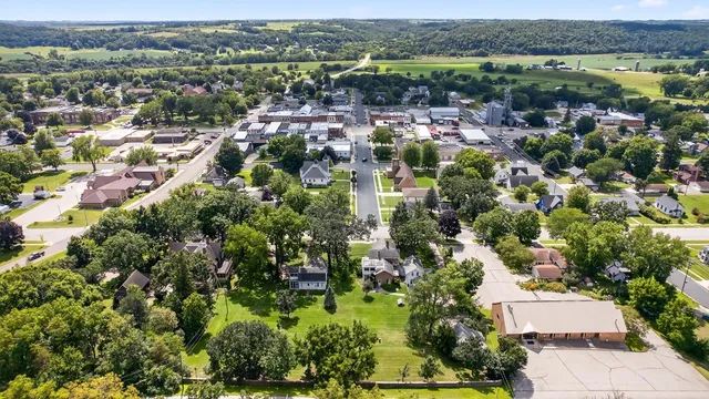 $499,900 | 202 Winona Street Southeast, Chatfield, MN 55923