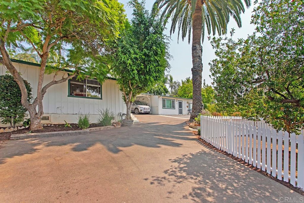 1233 Grandview Road Vista, CA 92084 - Photo 3 of 26