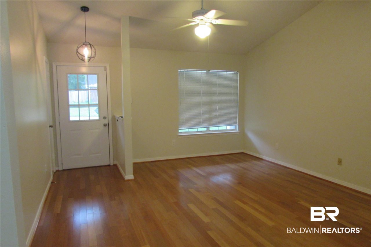 6300 Summer Pl Drive East Mobile, AL 36618 - Photo 9 of 22 Living Room