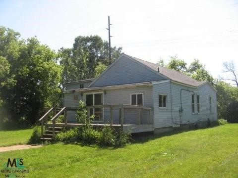 530 Wales Ridge Road Goodells, MI 48027 - Photo 2 of 3 160427-1.JPG