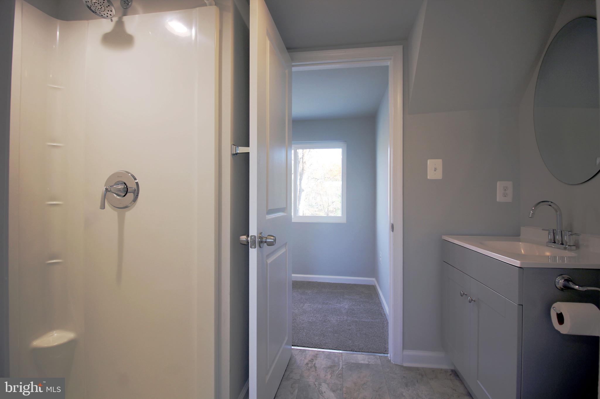1334 Edna Road Pasadena, MD 21122 - Photo 14 of 29 Gallery Image 14