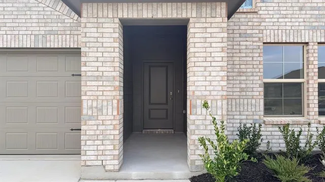 $289,685 | 541 Marsh Street, Cleburne, TX 76033