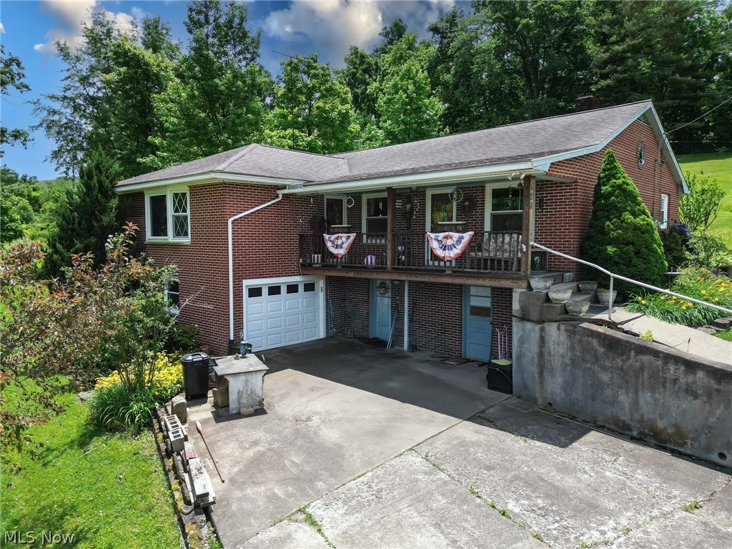 520 Halls Road New Matamoras, OH 45767 - Photo 1 of 17 Gallery Image 1