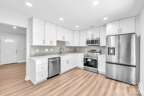 $389,000 | 1426 Fontana Avenue, Charlotte, NC 28206