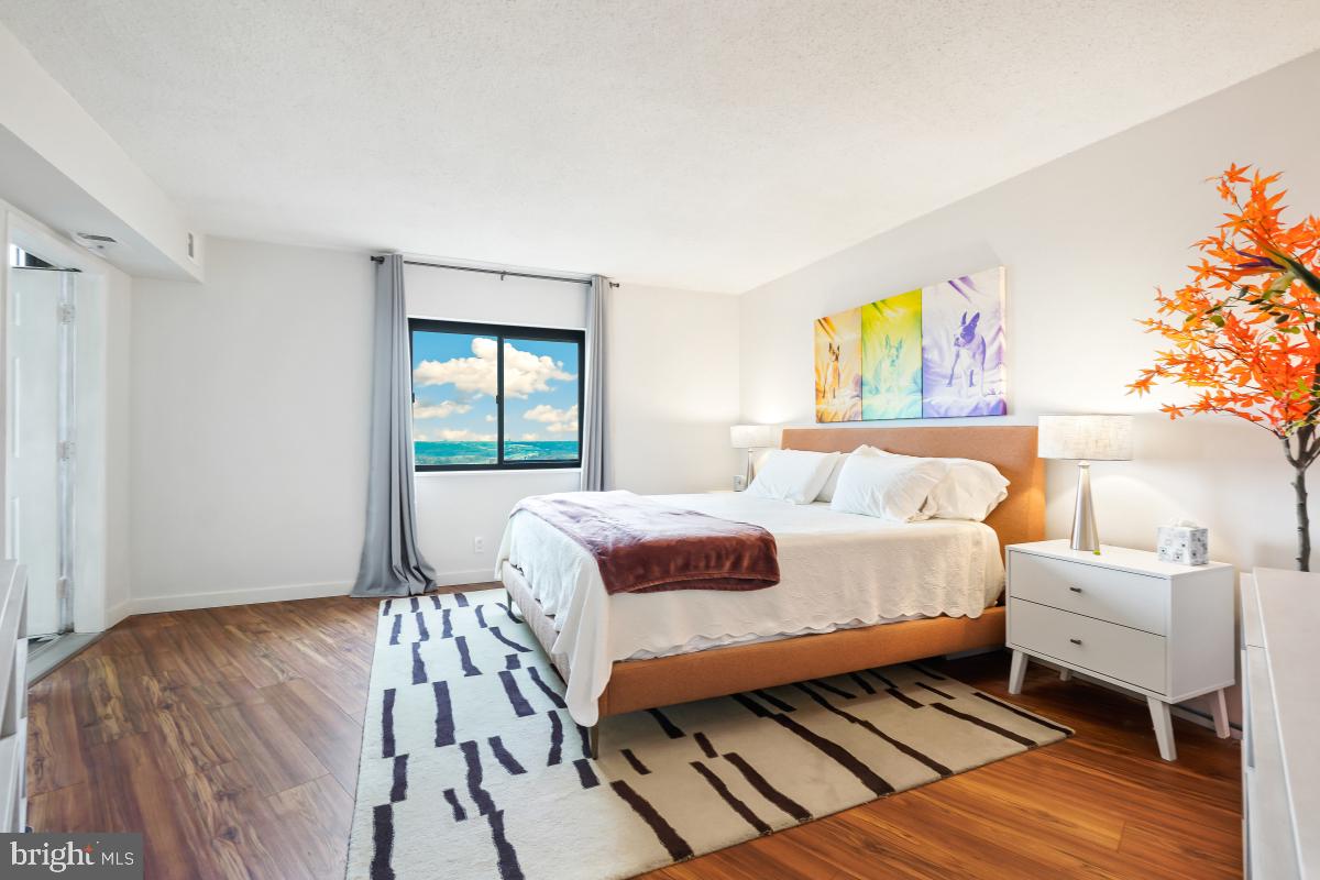 5901 Mt Eagle Drive, Unit 1604 Alexandria, VA 22303 - Photo 24 of 39 Primary/Master Bedroom - Exceptionally Spacious!