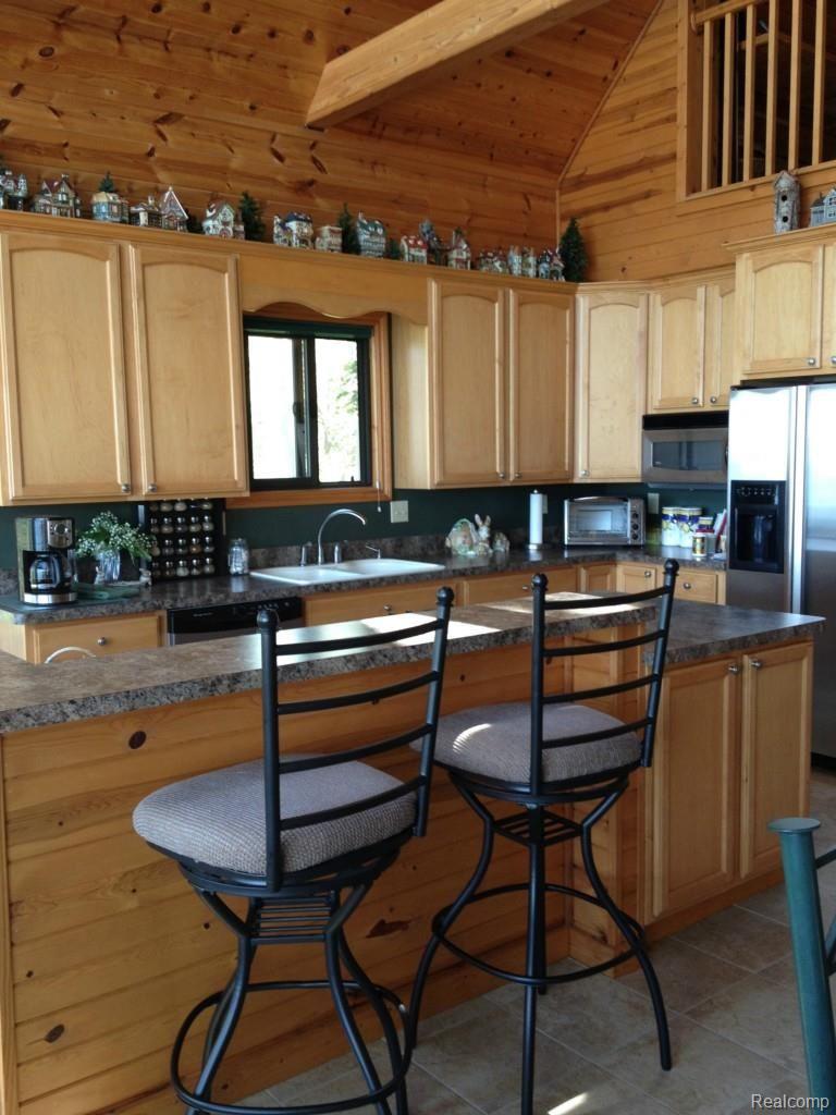 2819 Lakeshore Road Applegate, MI 48401 - Photo 13 of 35 IMG_6497.jpg
