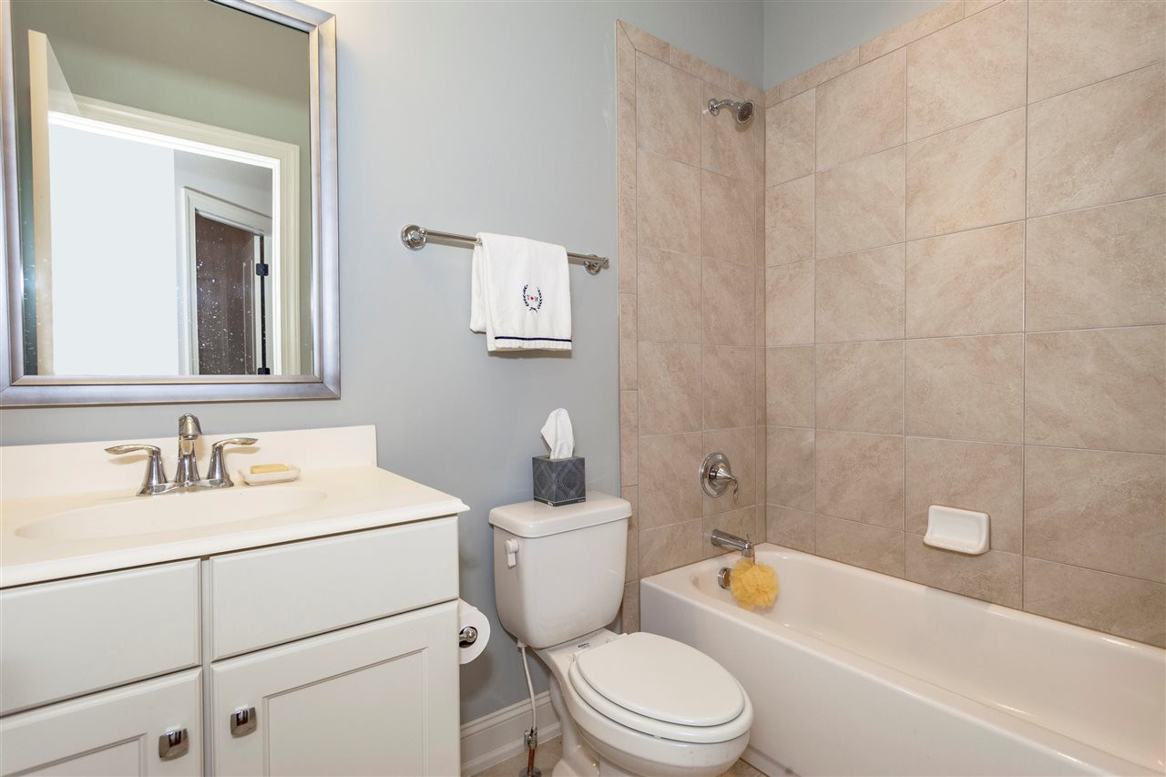 7113 Carries Reach Way Raleigh, NC 27614 - Photo 16 of 25 Shared Bathroom