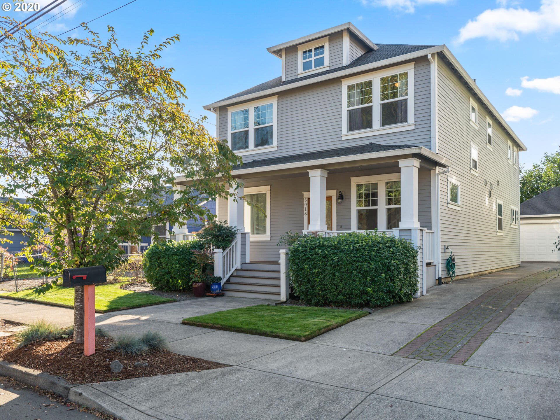 5018 Southeast Rural Street Portland, OR 97206 - Photo 1 of 32 Gallery Image 1
