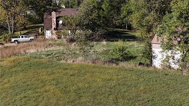 a view of an outdoor space