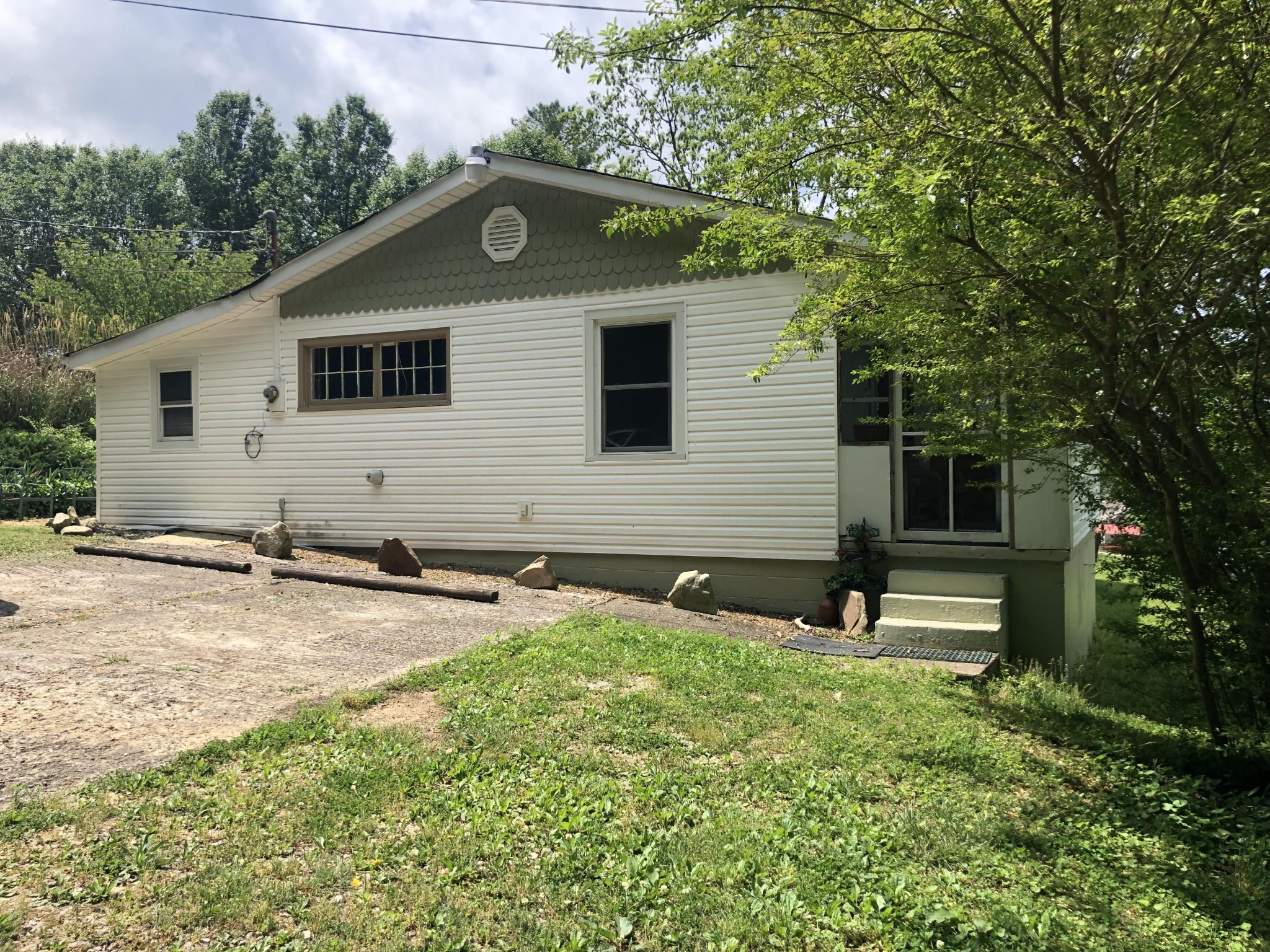 182 Old Coalfield Road Harriman, TN 37748 - Photo 19 of 20 Gallery Image 19