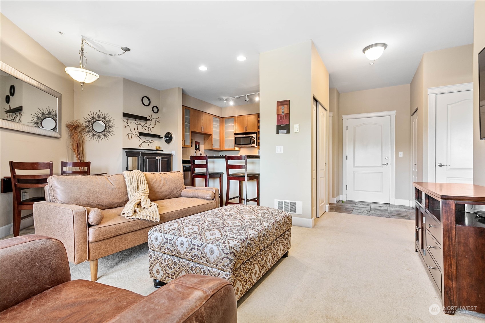 255 West Bakerview Road, Unit B408 Bellingham, WA 98226 - Photo 5 of 26 Gallery Image 5