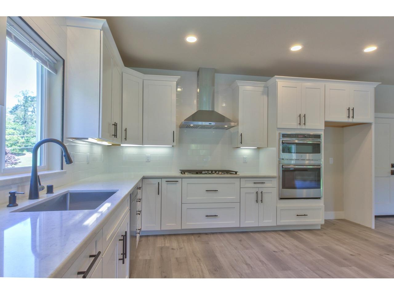 80 Paradise Road Salinas, CA 93907 - Photo 8 of 47 Gallery Image 8