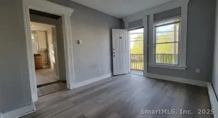 $1,200 | 570 Broad Street, Meriden, CT 06450