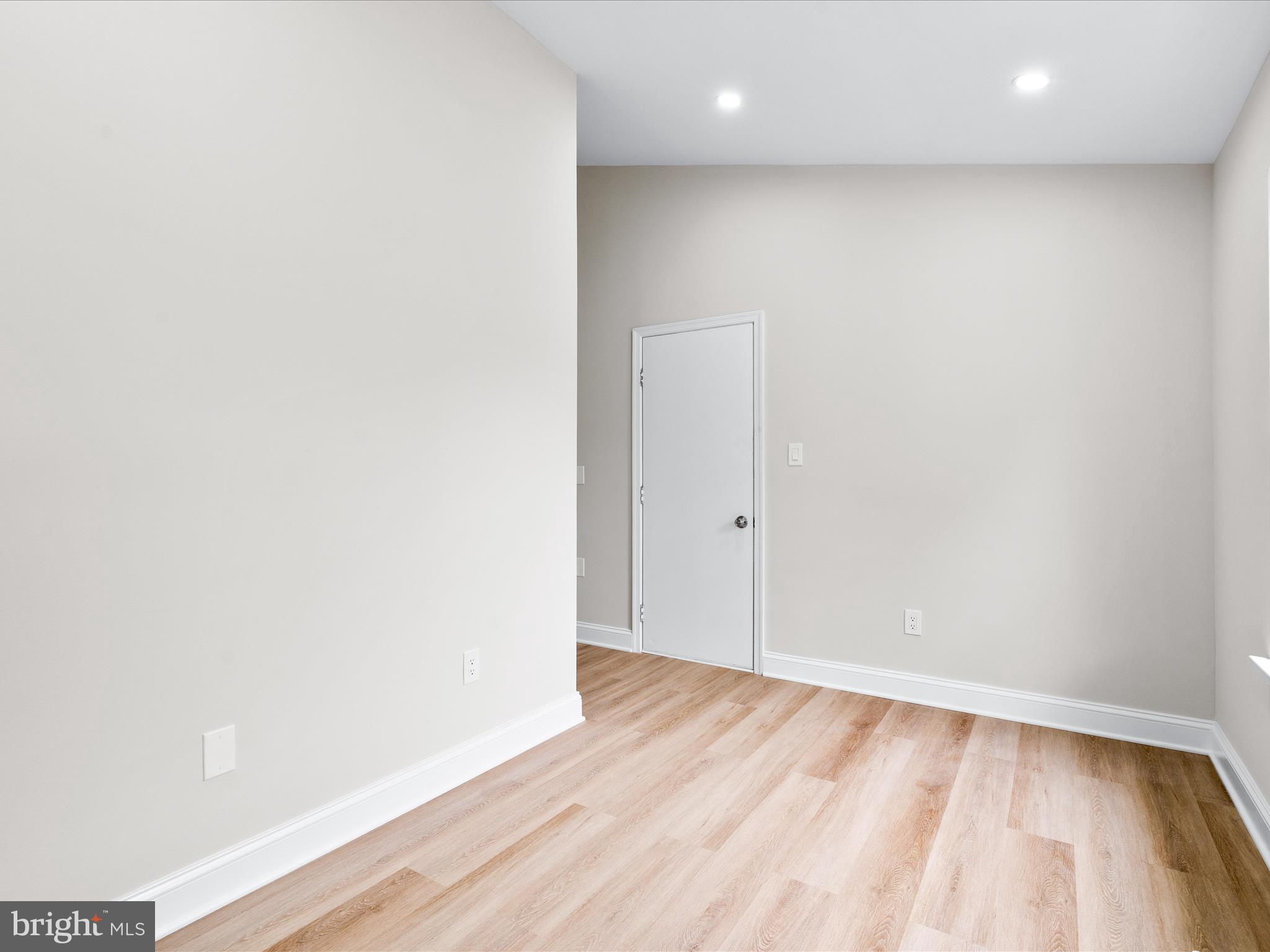 10408 Carlyn Ridge Road Damascus, MD 20872 - Photo 11 of 39 Main level office