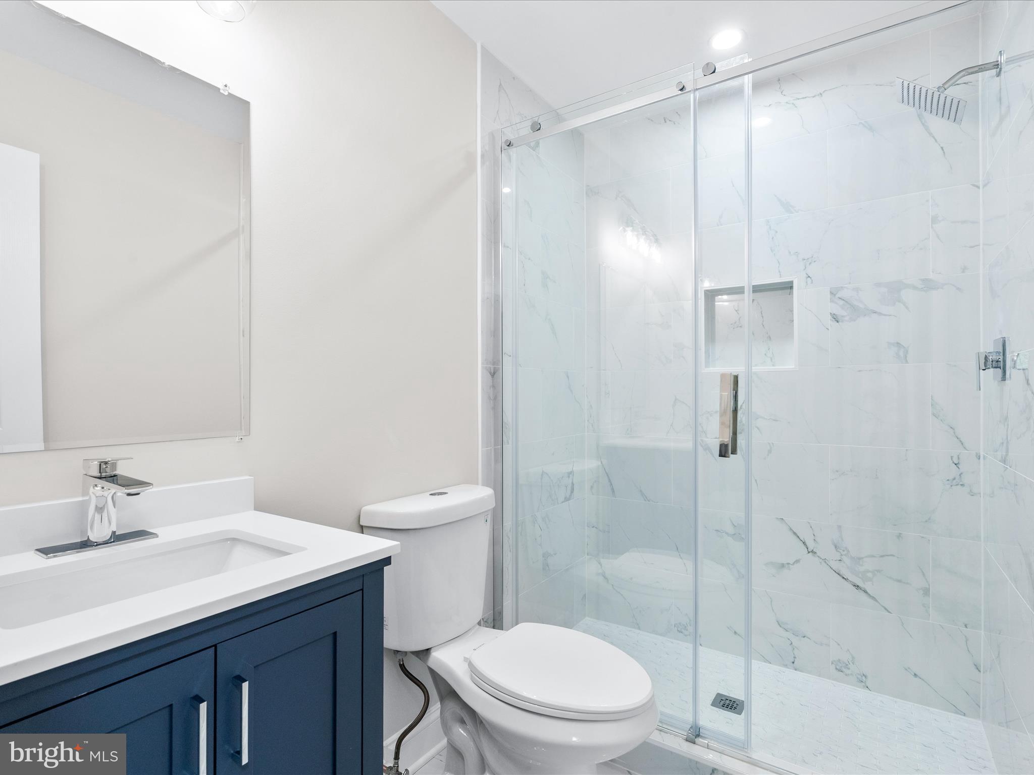 10408 Carlyn Ridge Road Damascus, MD 20872 - Photo 21 of 39 Bathroom 3