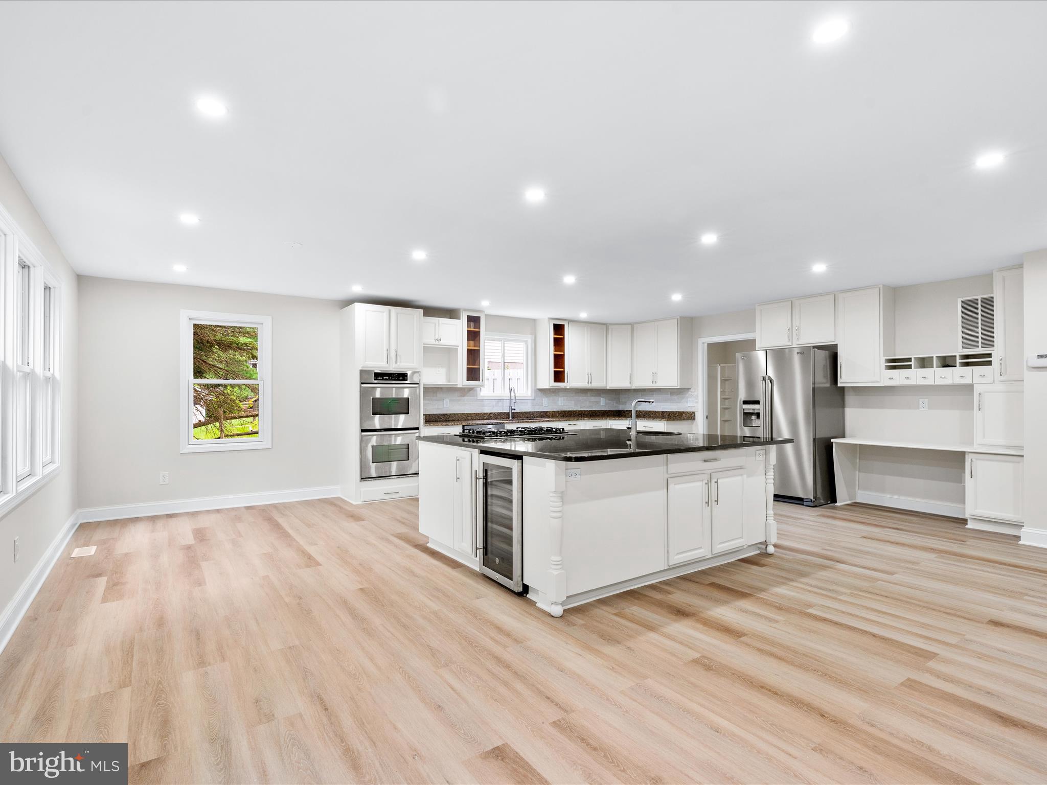 10408 Carlyn Ridge Road Damascus, MD 20872 - Photo 3 of 39 Gallery Image 3