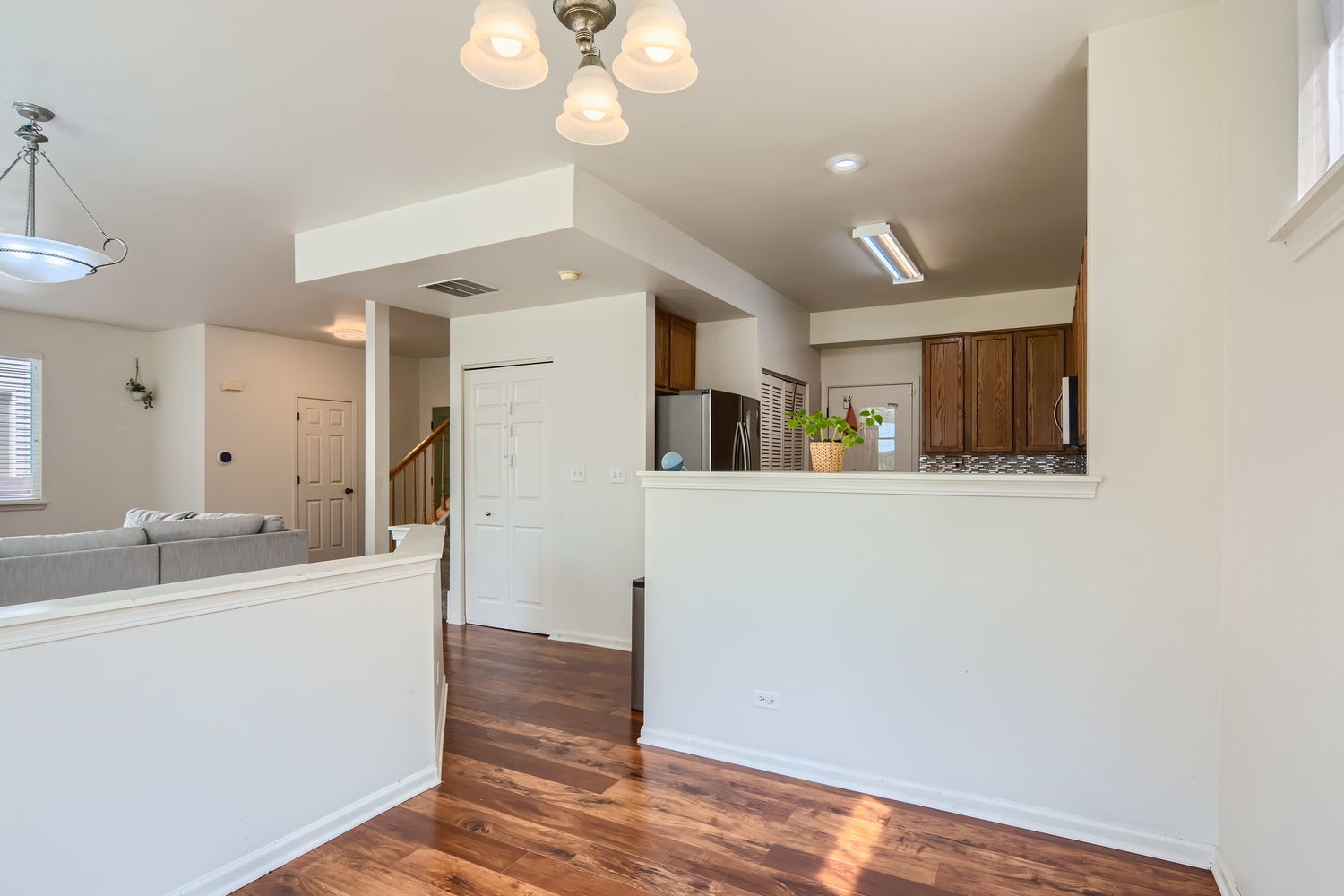 487 West Hamlin Lane Round Lake, IL 60073 - Photo 19 of 28 a kitchen with stainless steel appliances a refrigerator and a sink