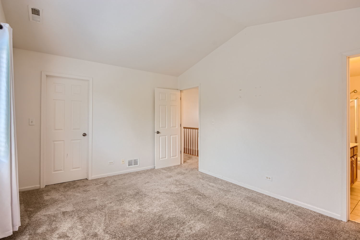 487 West Hamlin Lane Round Lake, IL 60073 - Photo 22 of 28 a view of an empty room