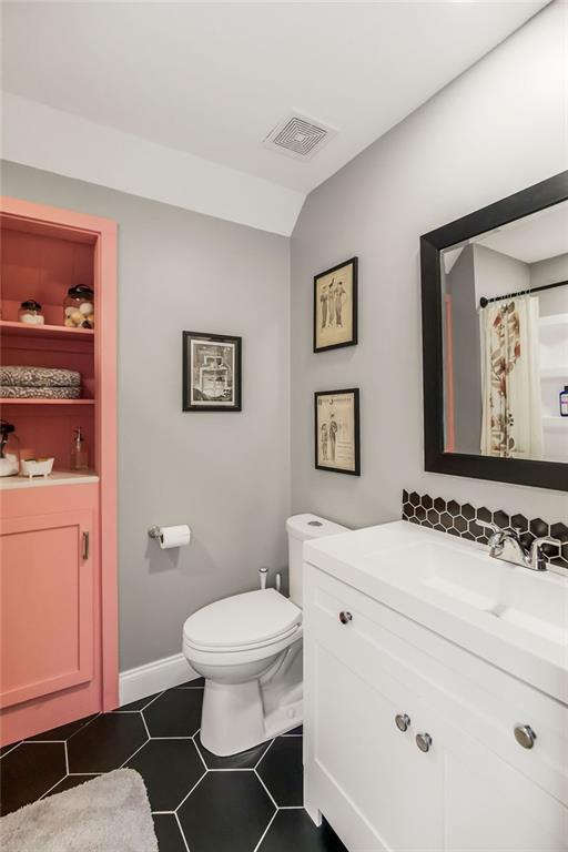 4906 Northwest Barry Road Kansas City, MO 64154 - Photo 23 of 30
