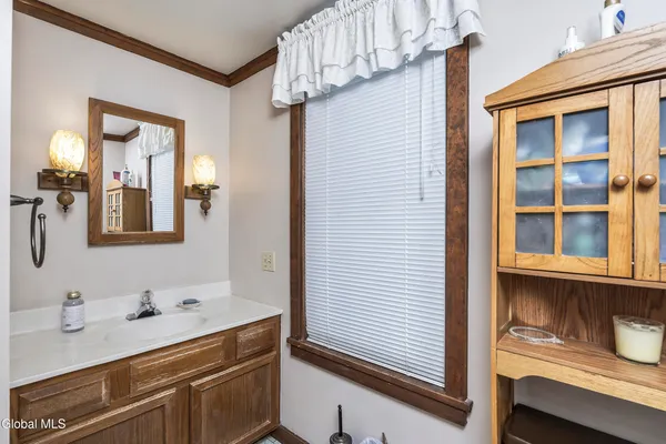 $279,900 | 22 Heatherington Street, Scotia, NY 12302