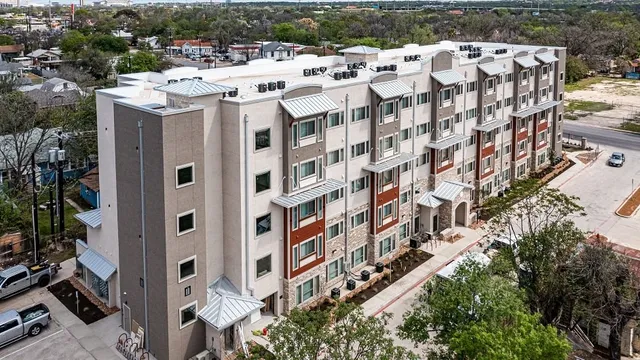 $896 | 1515 Roosevelt Avenue, Unit 100, San Antonio, TX 78210