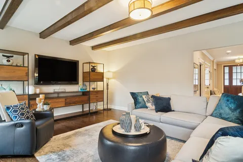 $1,398,000 | 29 Essex Lane, Lincolnshire, IL 60069