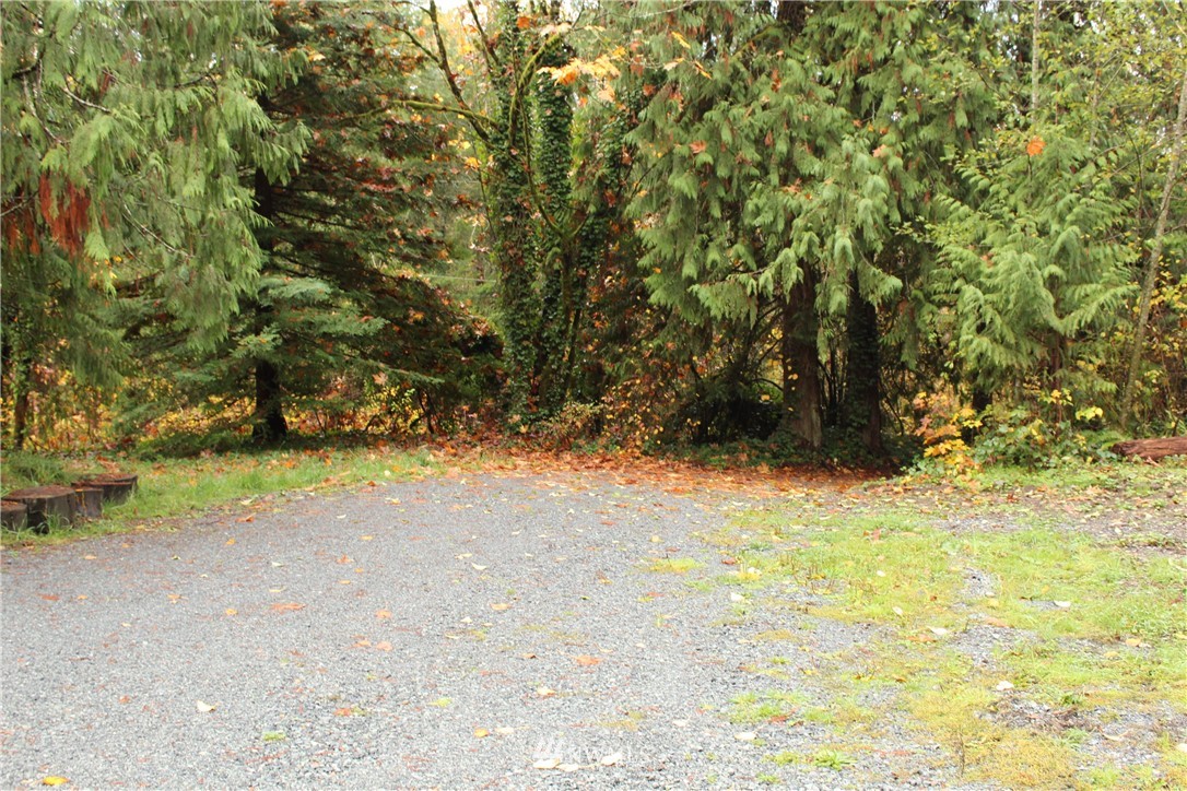 23915 North Brooks Road Orting, WA 98360 - Photo 20 of 23