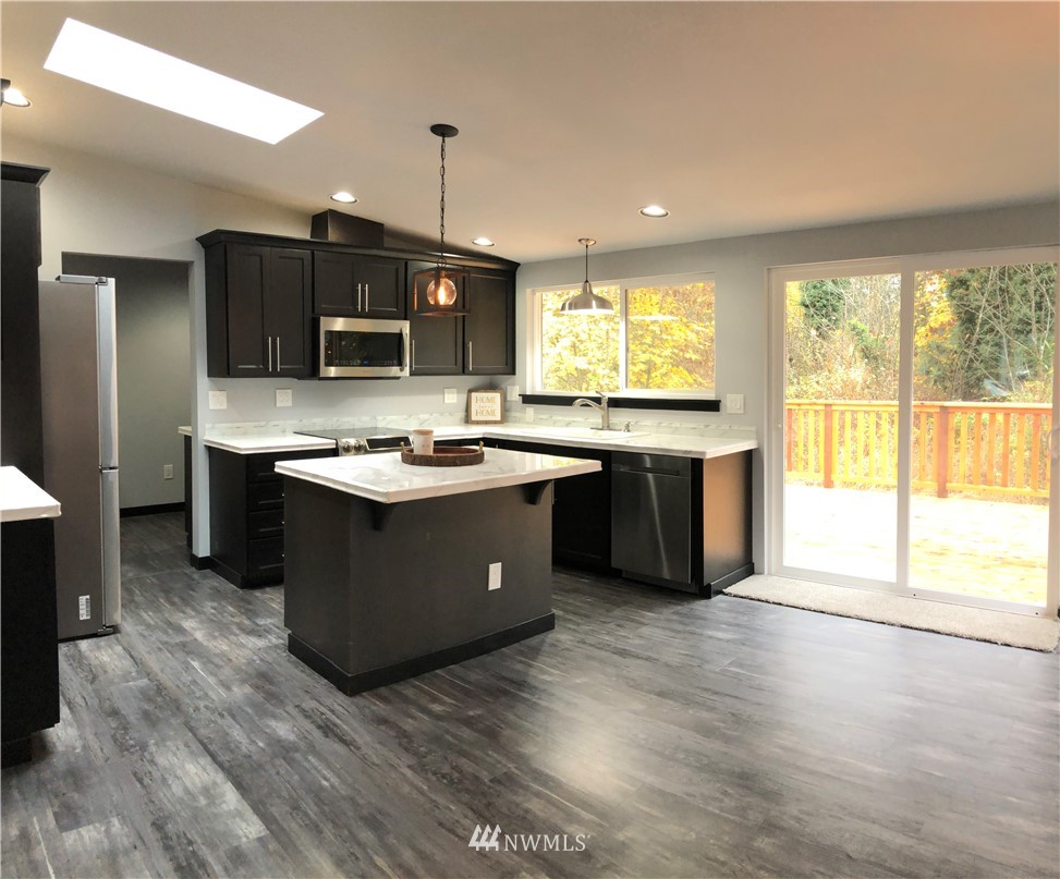 23915 North Brooks Road Orting, WA 98360 - Photo 4 of 23