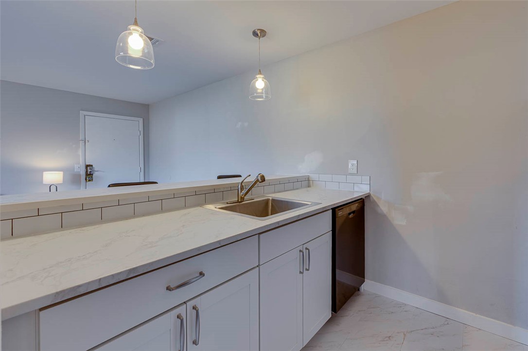 220 Elm Street, Unit 422 Clemson, SC 29631 - Photo 10 of 25