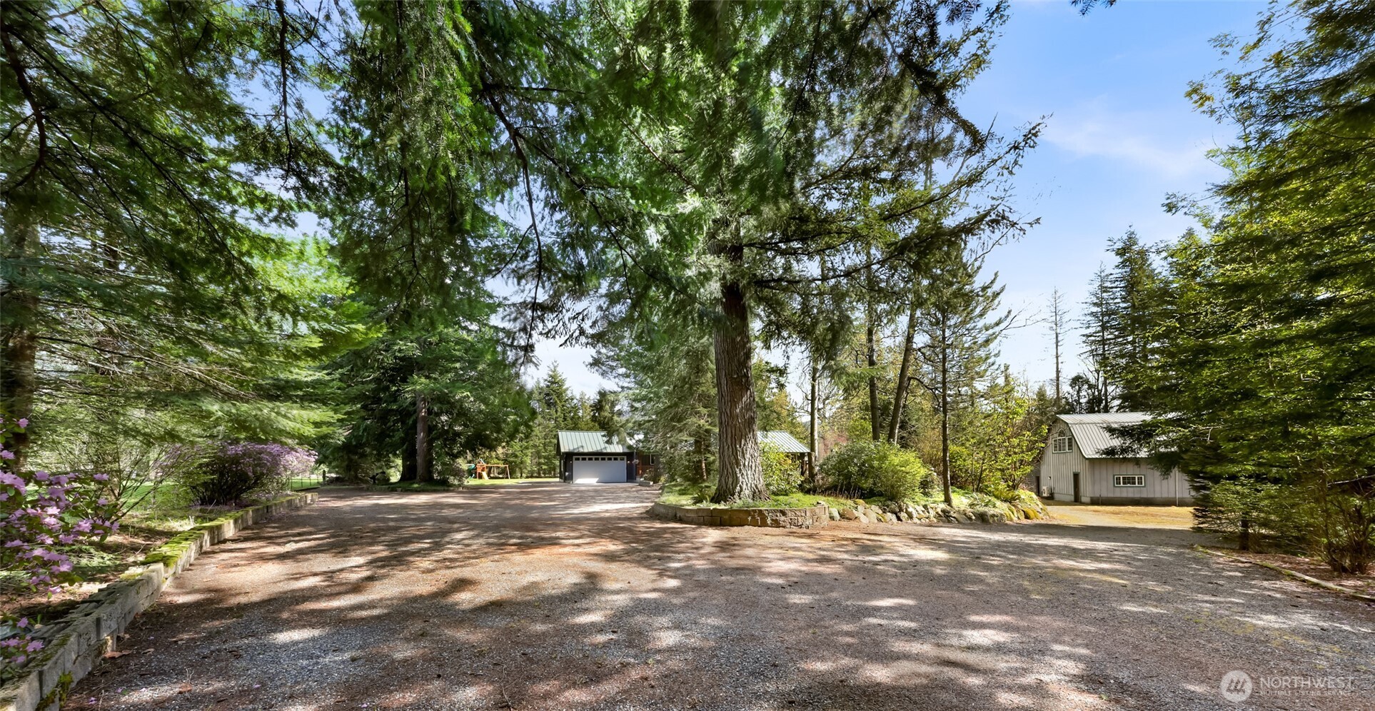 9088 Kendall Road Sumas, WA 98295 - Photo 4 of 37