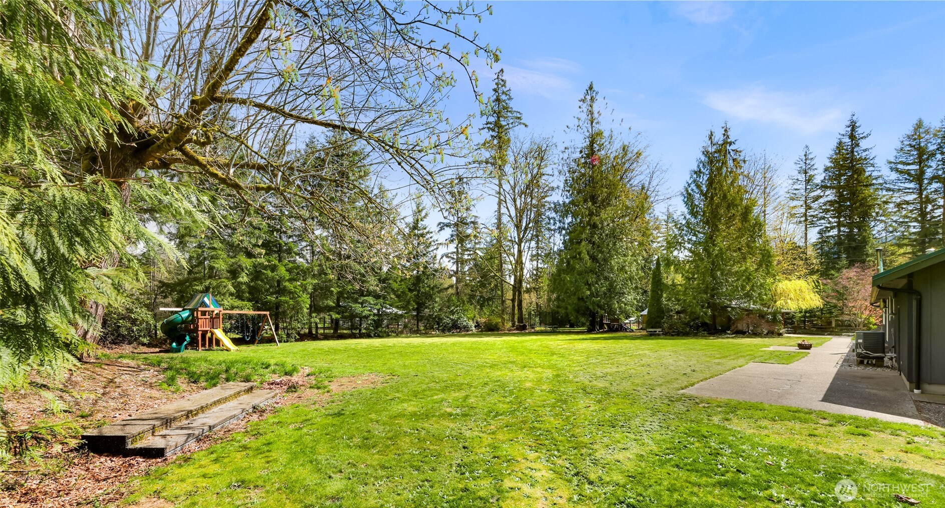 9088 Kendall Road Sumas, WA 98295 - Photo 5 of 37