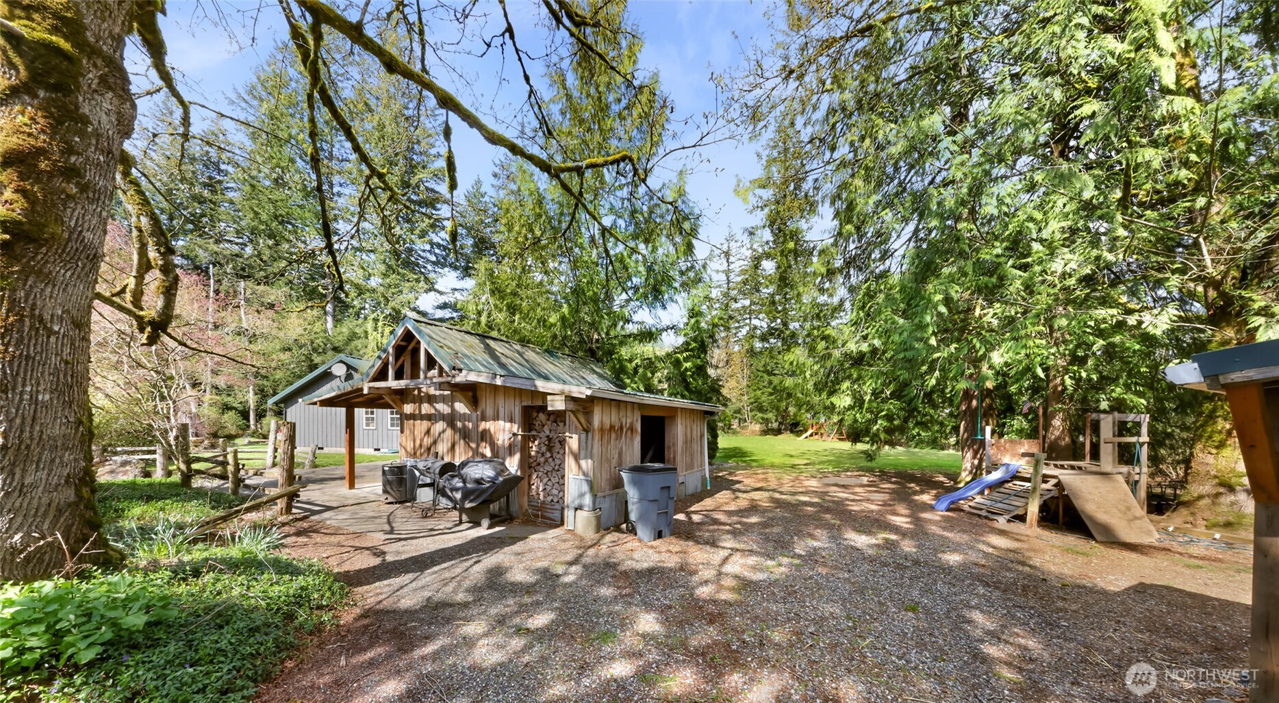 9088 Kendall Road Sumas, WA 98295 - Photo 8 of 37