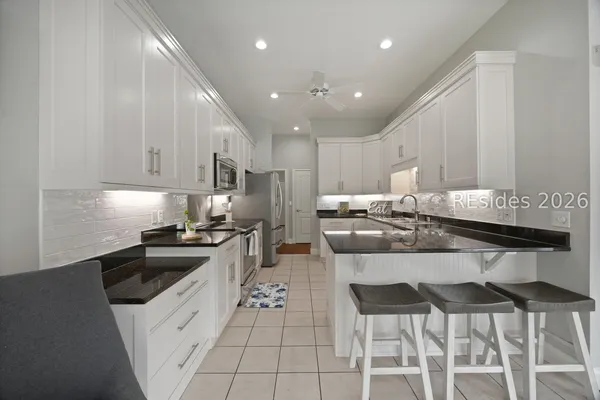 $949,900 | 28 Fairway Drive, Bluffton, SC 29910