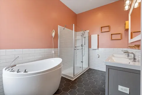 $545,000 | 3221 West Fulton Boulevard, Chicago, IL 60624