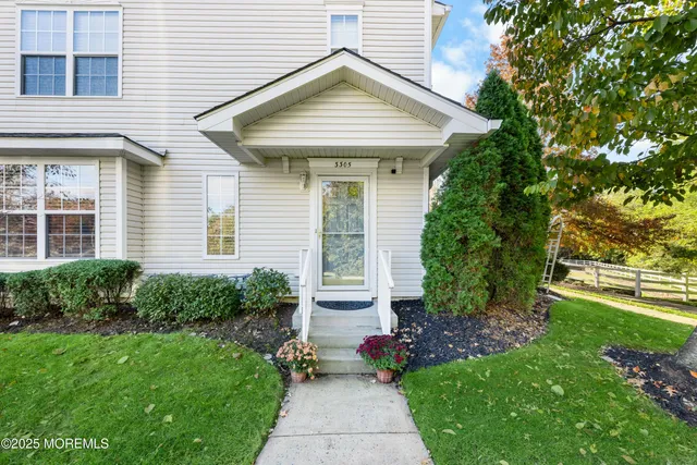 $519,999 | 3305 Kapalua Court, Freehold, NJ 07728