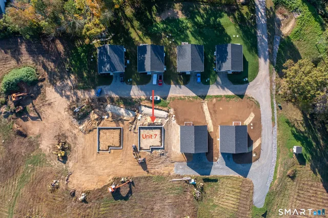 $325,000 | 7 Nahaco Hill Lane, Eastford, CT 06242