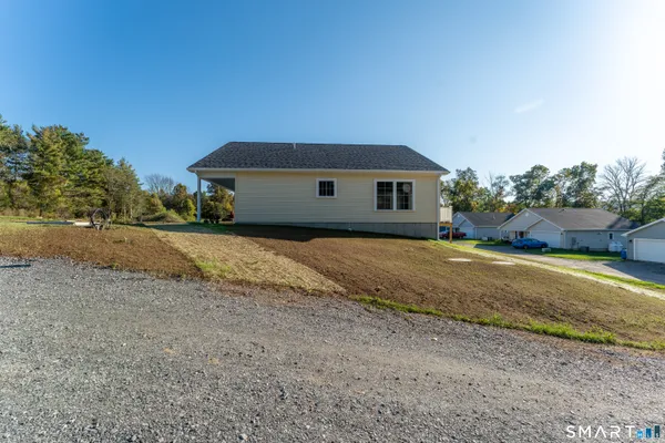 $325,000 | 7 Nahaco Hill Lane, Eastford, CT 06242