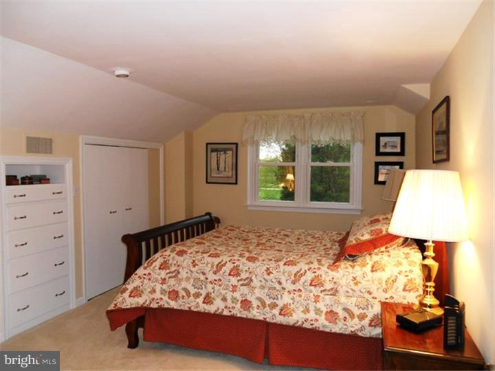 917 Brookside Road Pottstown, PA 19464 - Photo 21 of 25 Gallery Image 21