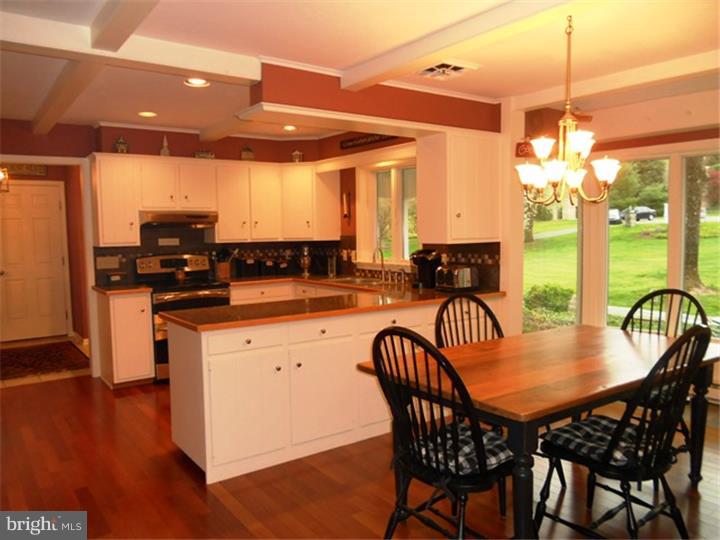 917 Brookside Road Pottstown, PA 19464 - Photo 8 of 25 Gallery Image 8
