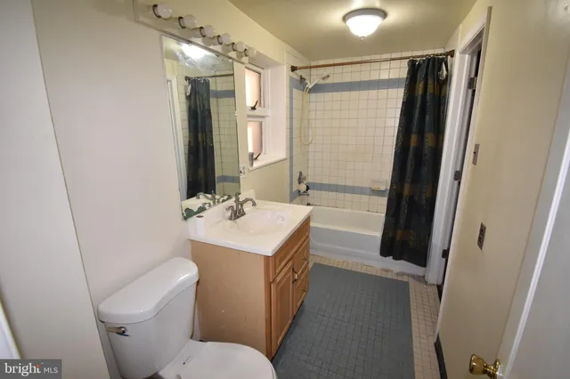 $250,000 | 521 York Street, Burlington, NJ 08016